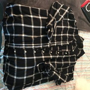 Old navy plus size plaid T-shirt